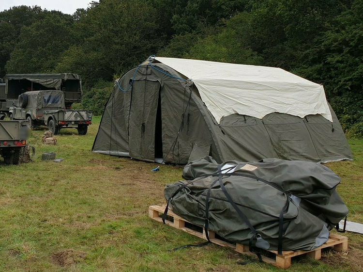 NIXUS PRO Rapid deployment inflatable tents on manoeuvres with British Army